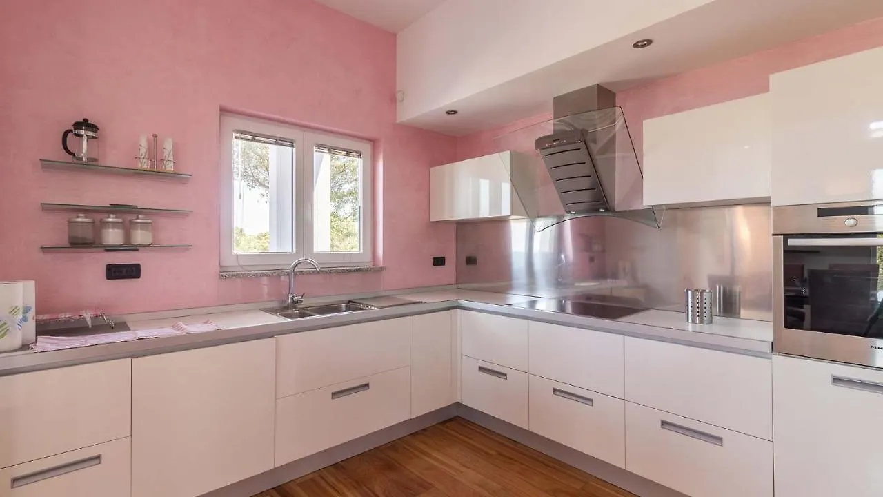 Luxury Villa Nicol With Pool And Sea View 300M From The Beach Pula Croatia