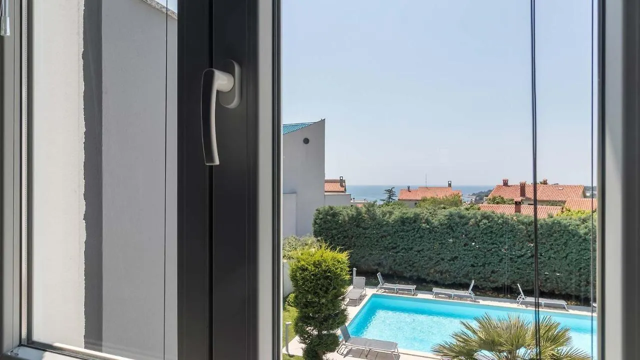 Luxury Villa Nicol With Pool And Sea View 300M From The Beach Pula 0*,