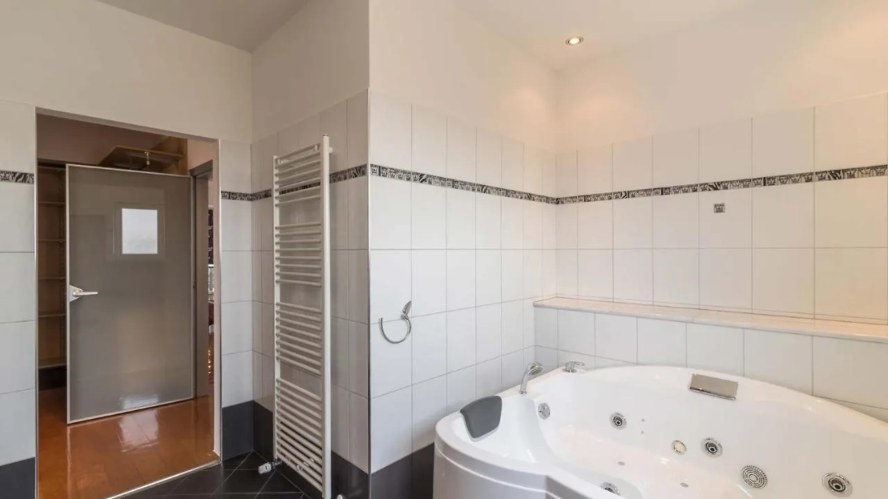 Luxury Villa Nicol With Pool And Sea View 300M From The Beach Pula